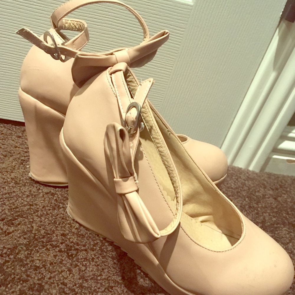 Princess light pink wedges